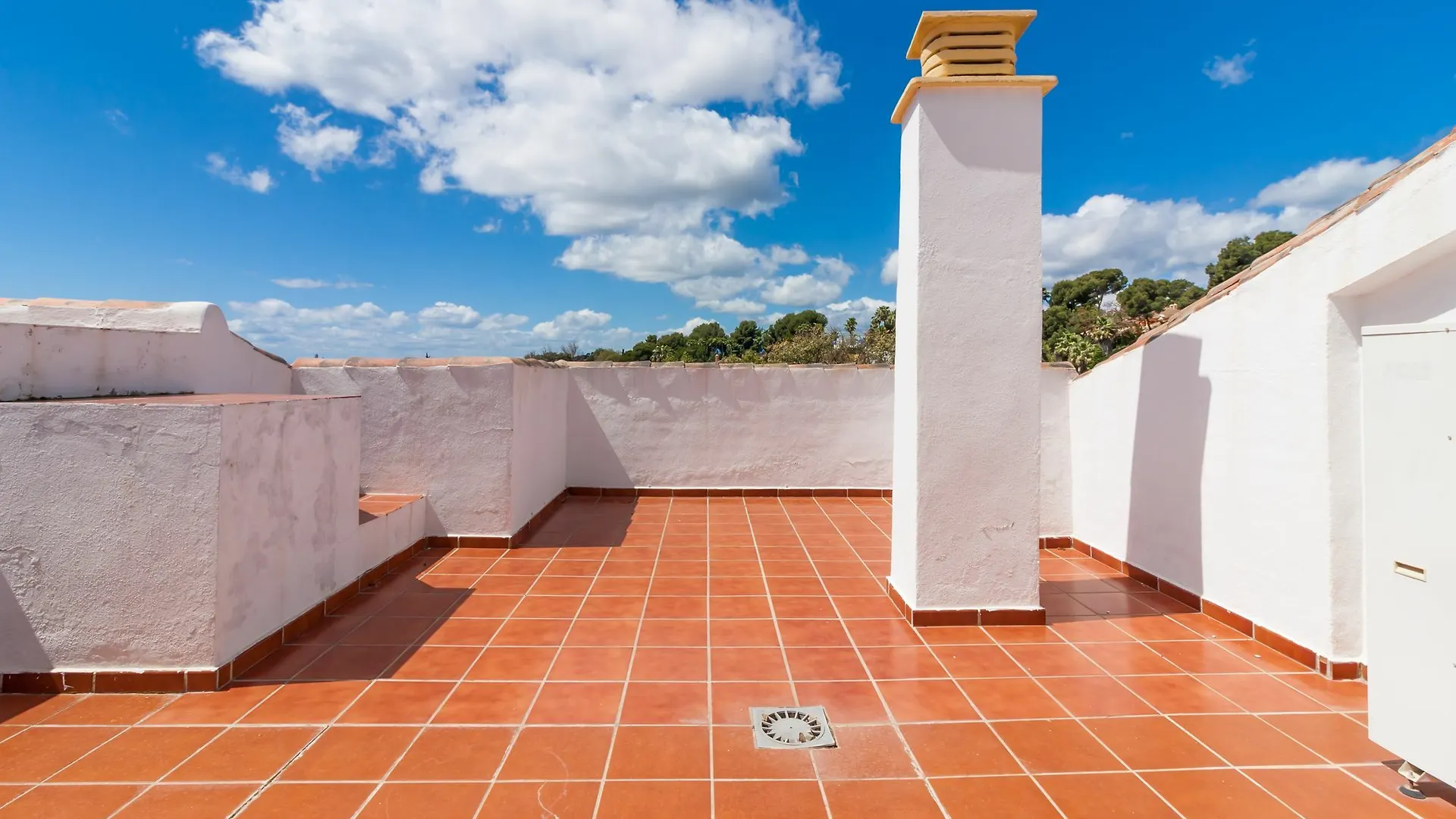 Duplex Azalea Golden Mile Marbella Canovas 0*,